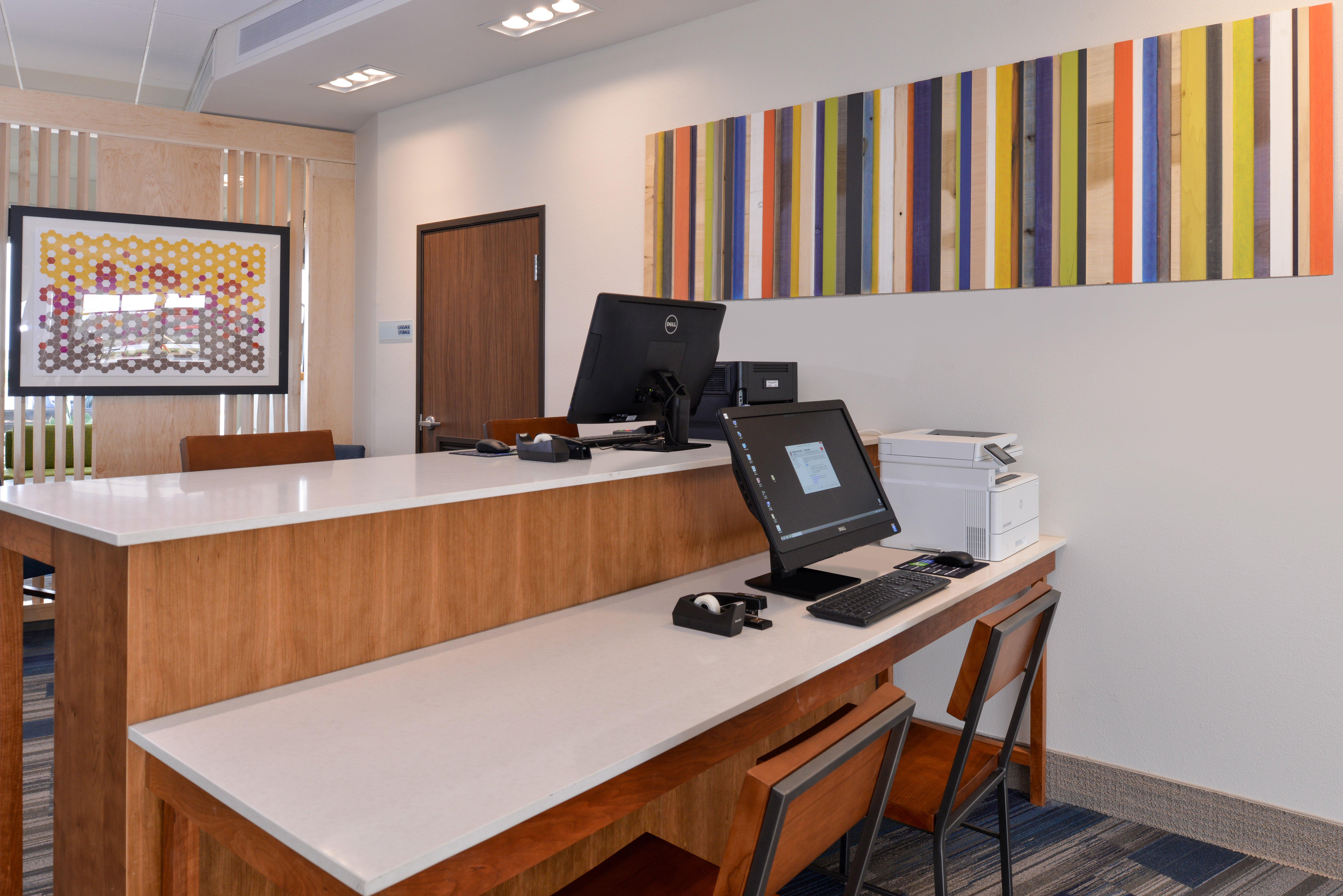 Holiday Inn Express & Suites Trinity By Ihg Esterno foto