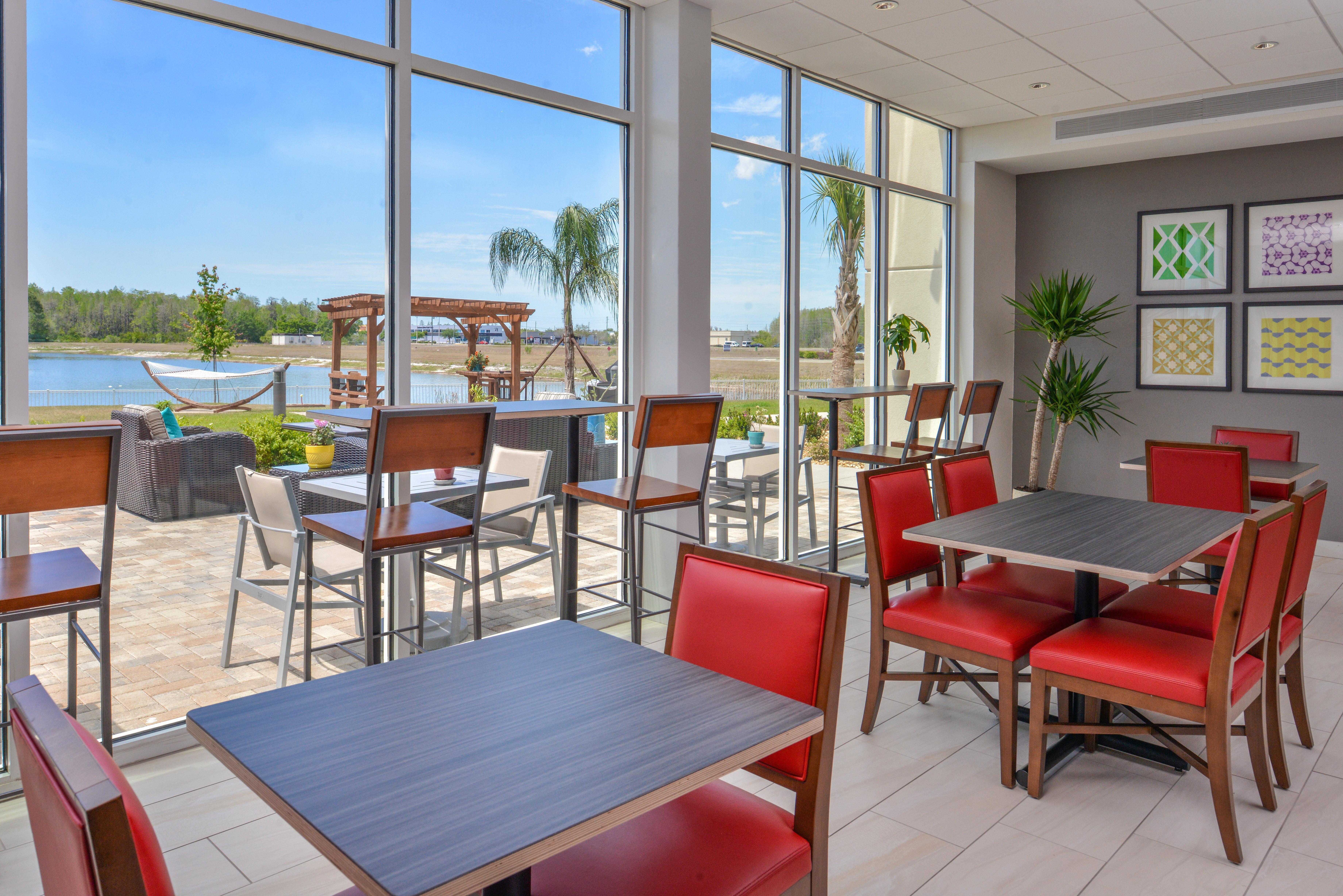 Holiday Inn Express & Suites Trinity By Ihg Esterno foto
