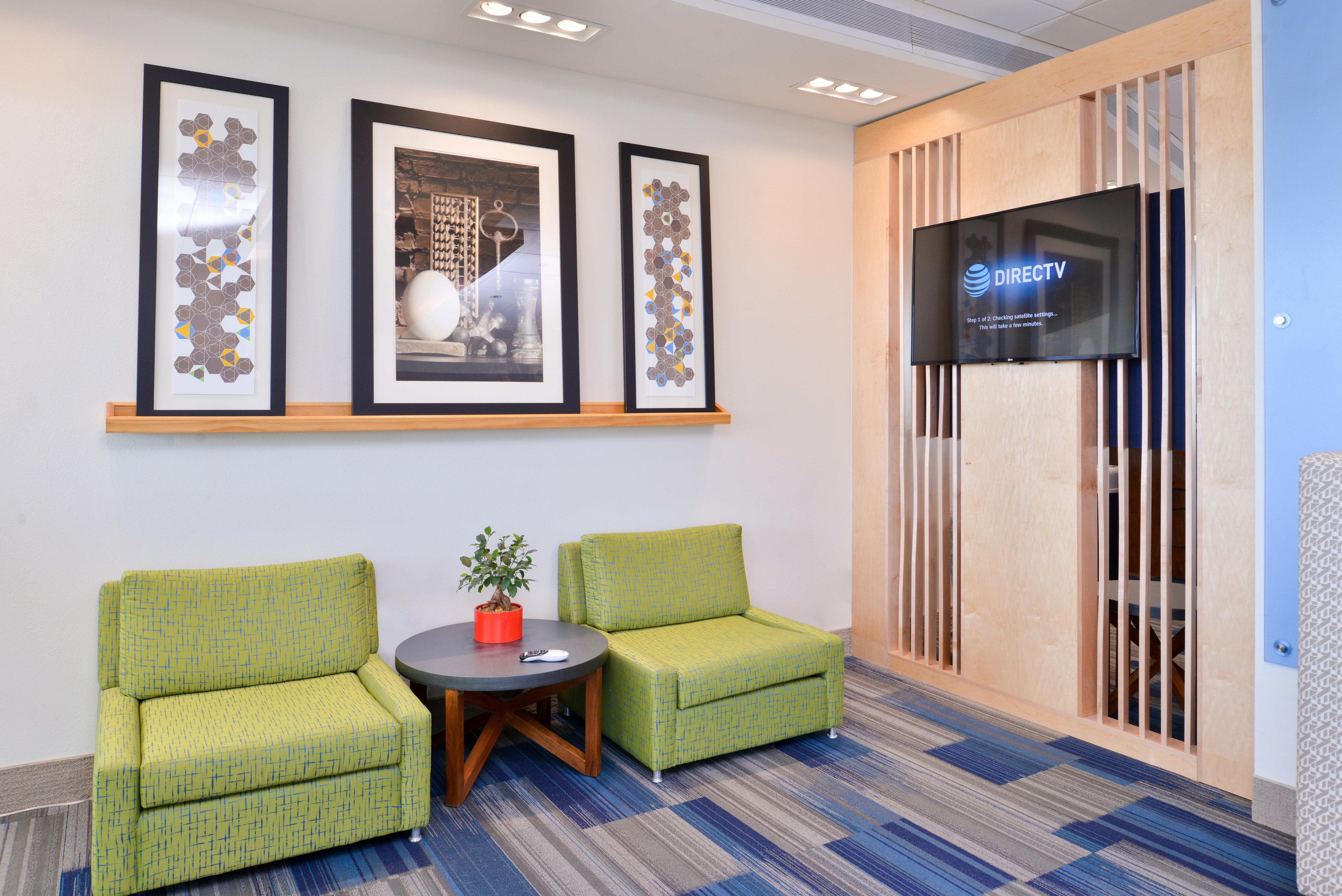 Holiday Inn Express & Suites Trinity By Ihg Esterno foto