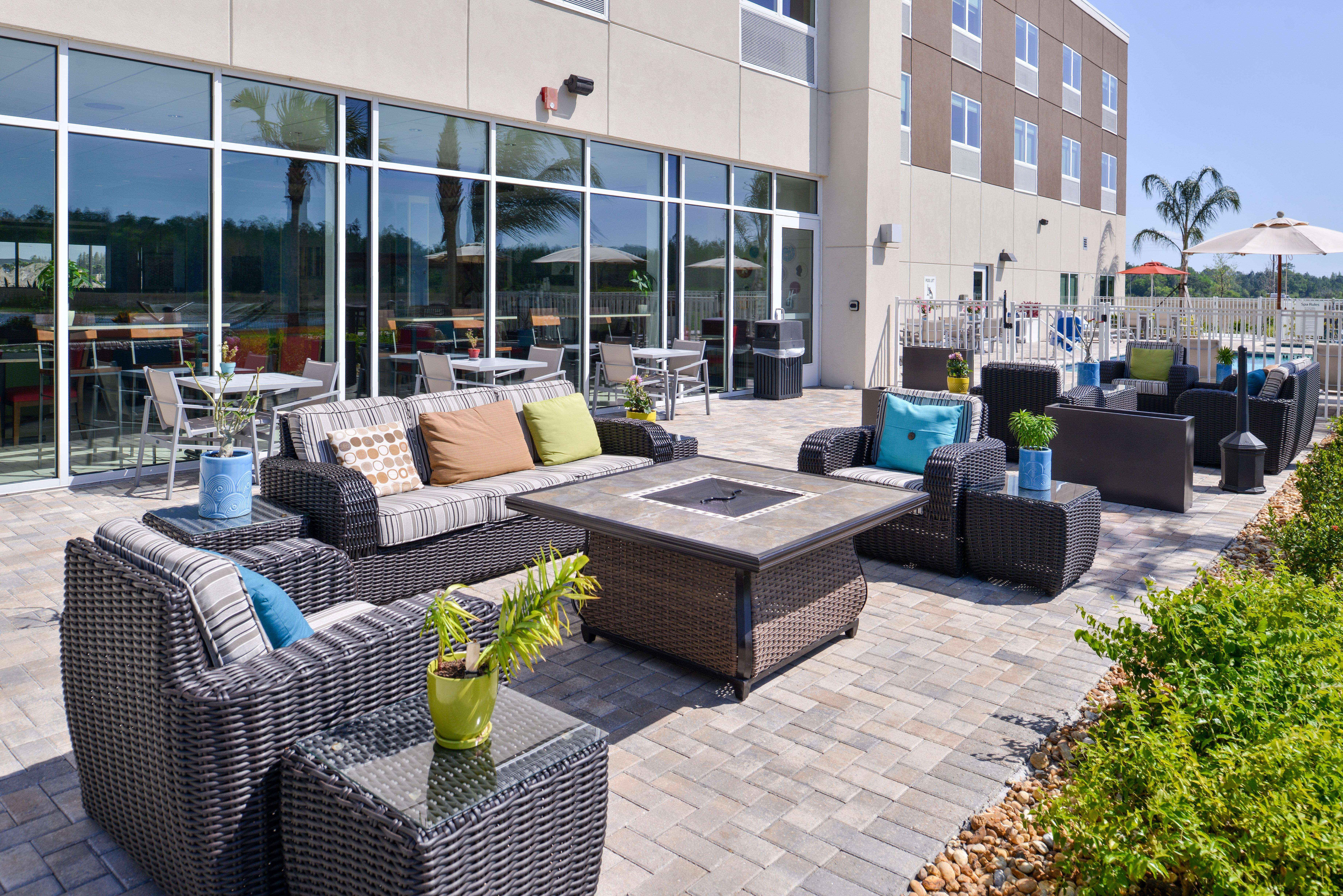 Holiday Inn Express & Suites Trinity By Ihg Esterno foto